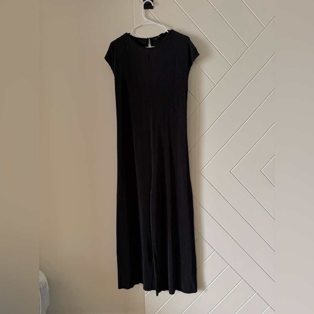 Mango Elegant Black Cap Sleeve Maxi Dress